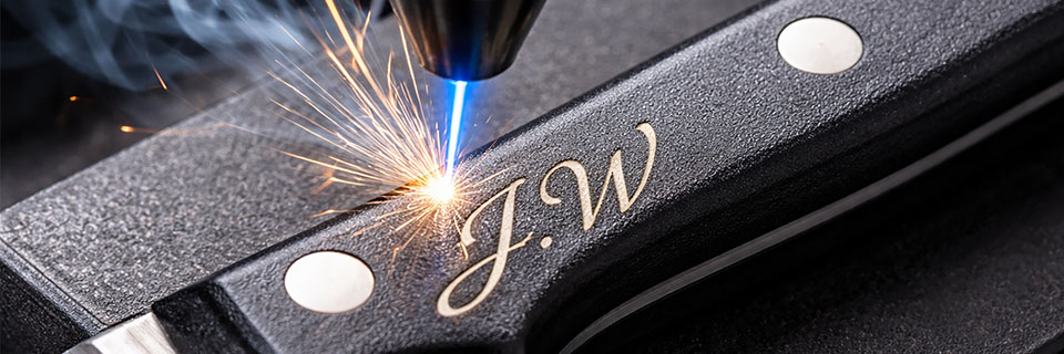 Akril, silikon i drugi umjetni materijali